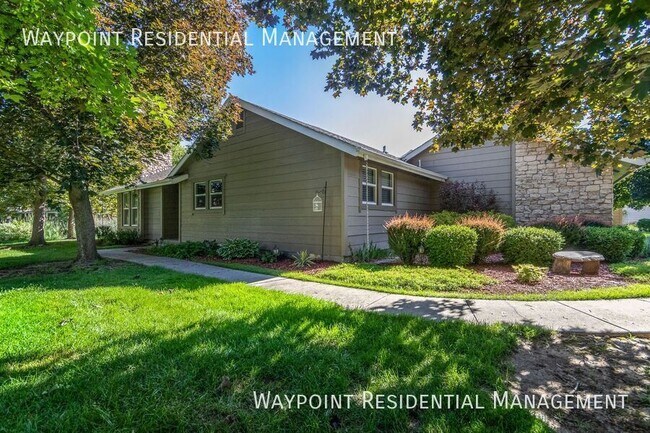 Foto del edificio - 3108 Woodbrook Pl