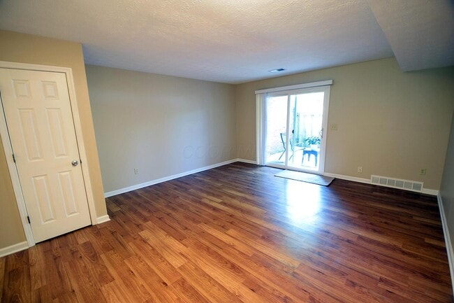 Foto del edificio - 20 King Arthur Ct
