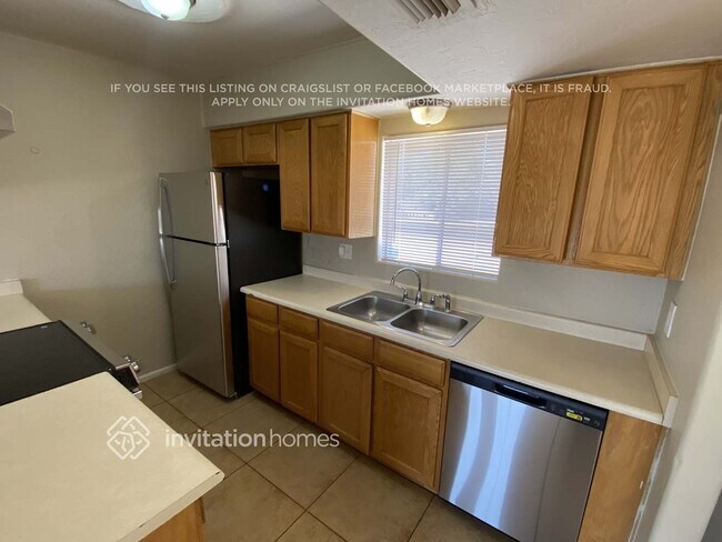Foto del edificio - 6207 W Britton Ave