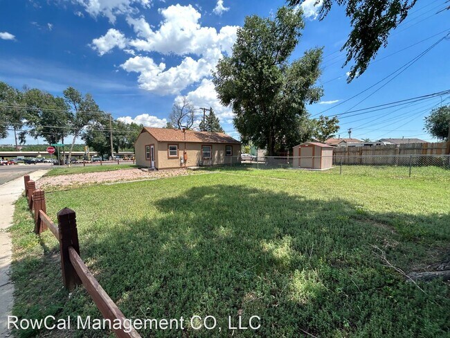 Building Photo - 3 br, 1 bath House - 1201 E. Cheyenne Road