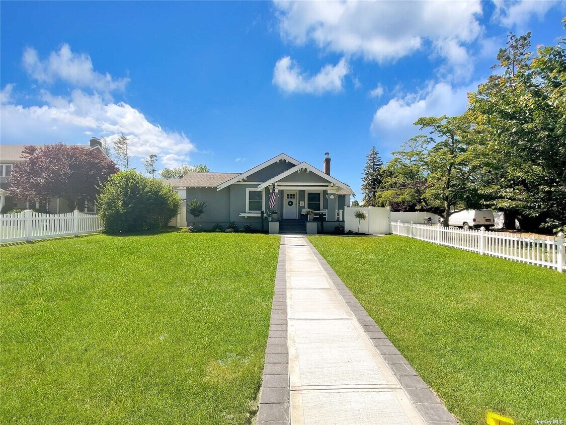 Primary Photo - 33 Field Ave