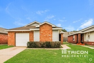 Building Photo - 3142 Boynton Dr