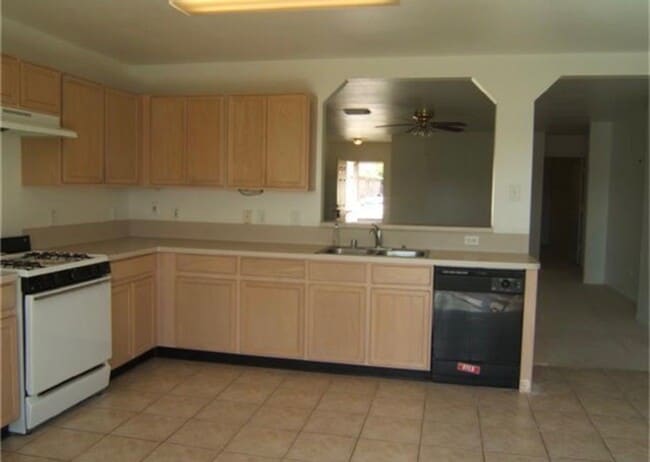 Building Photo - 3120 Wild Turkey Ln