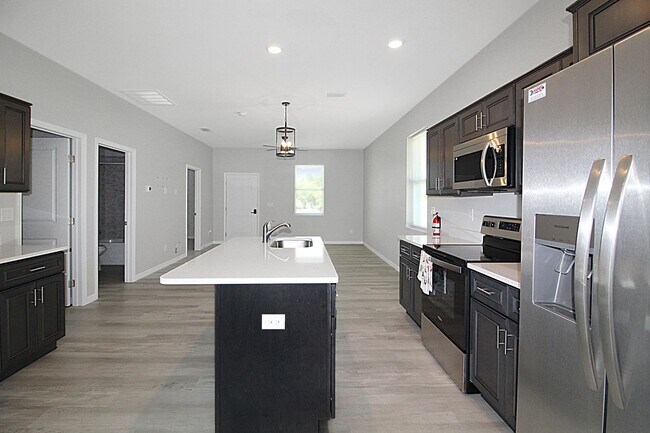 Building Photo - Englewood Annual Duplex for Rent