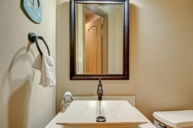 Foto del edificio - 12413 Page Crest Ln