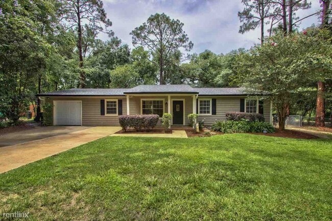 Beautiful 3/2 single family home - Beautiful 3/2 single family home