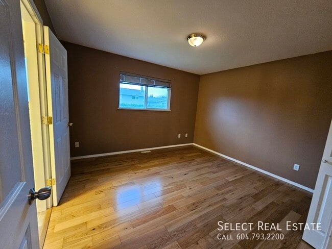 Photo du bâtiment - 9002 Ashwell Rd