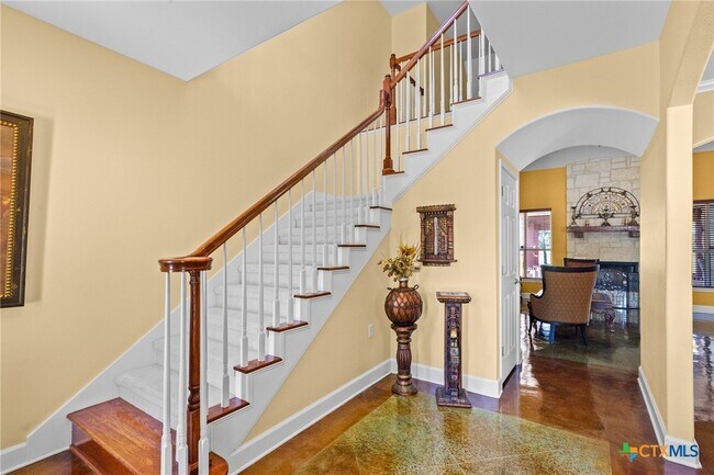 Foto del edificio - 130 Post Oak Cir