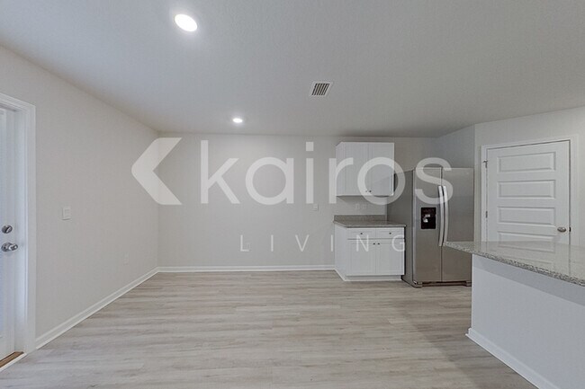 Foto del edificio - 212 Monarch Ln