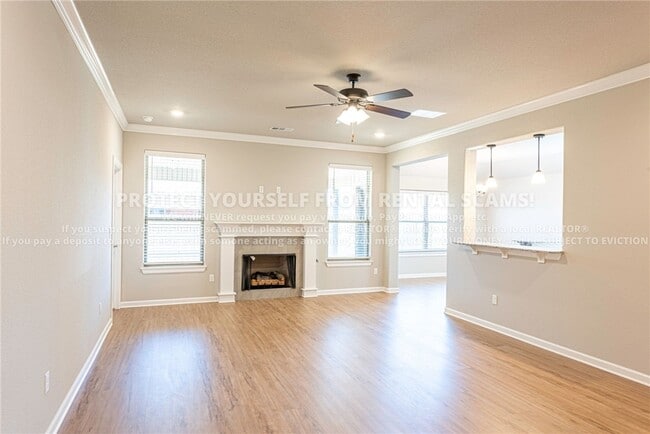Building Photo - 441 Peach Ave