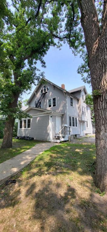 Foto del edificio - 812 6th Ave S