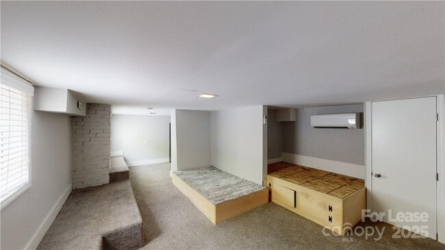 Foto del edificio - 428 Hawthorne Ln