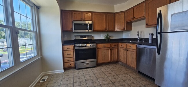 Building Photo - 5420 Quest Ct