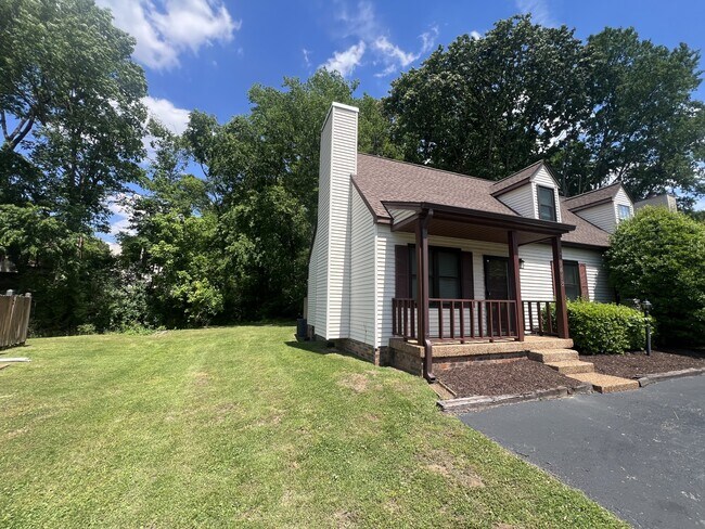Building Photo - 1413 Quail Run