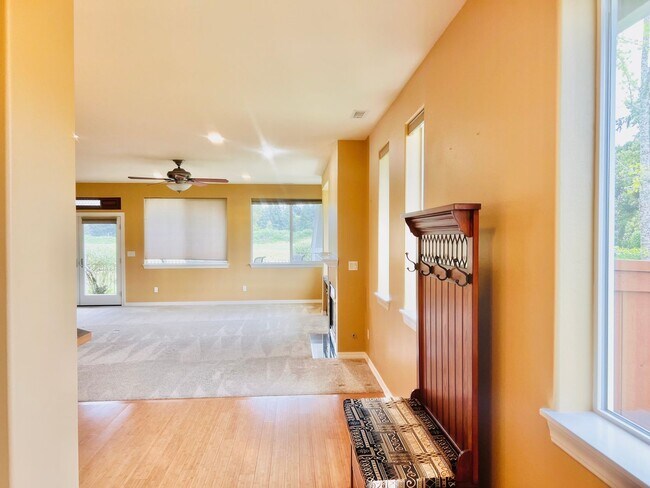 Building Photo - 8333 Camano Loop NE