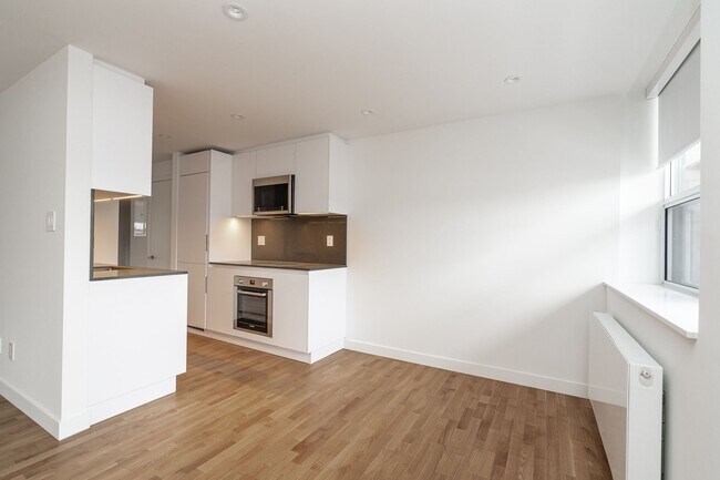 Photo du bâtiment - 501 Kingston Rd