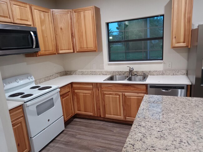 Foto del edificio - 324 Cummings St