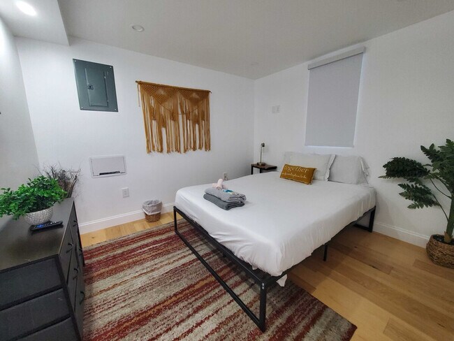 Foto del edificio - 919 Atwells Ave