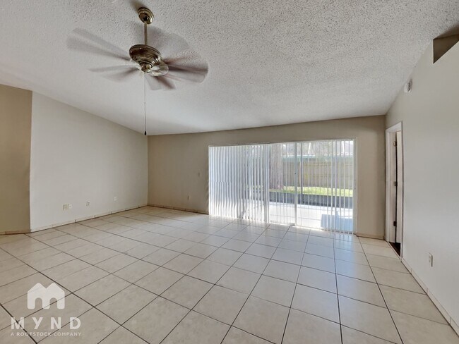 Foto del edificio - 11211 Sailbrooke Dr