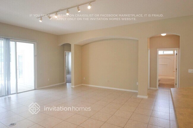 Foto del edificio - 3209 Wandering Oaks Dr