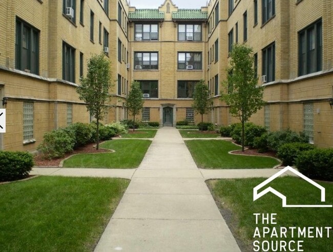Photo - 2334 N Spaulding Ave Apartment