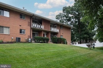 Building Photo - 5605 Franconia Rd