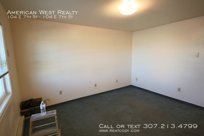 Building Photo - 2 bedroom in Powell WY 82435
