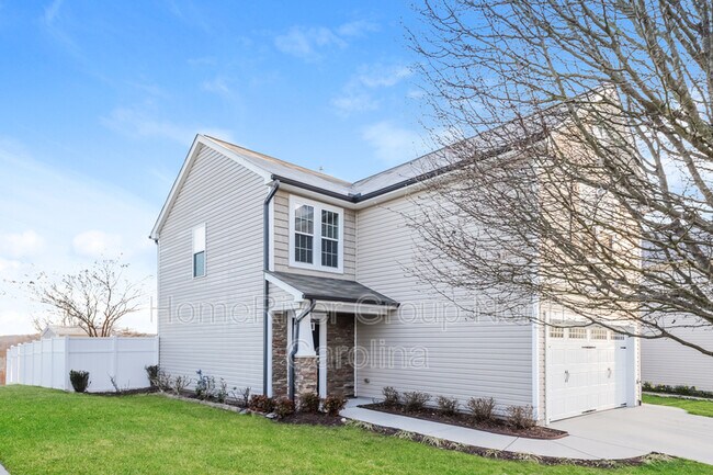 Building Photo - 5767 Misty Hill Cir