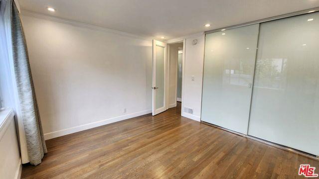 Foto del edificio - 140 San Vicente Blvd