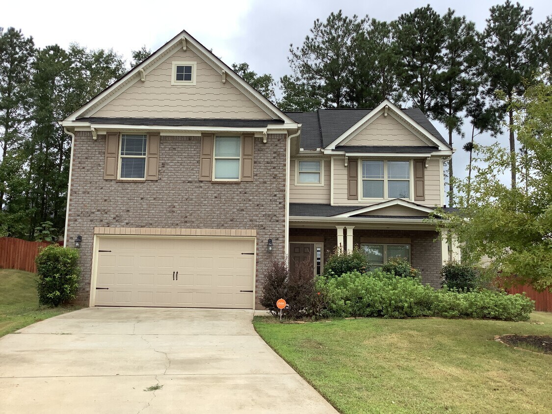 1195 Creek Crossing Drive House Rental in McDonough, GA