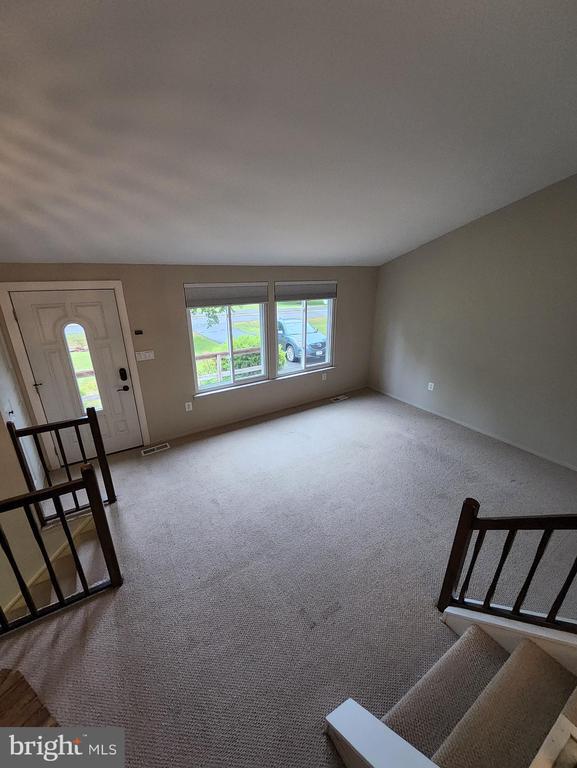 Foto del edificio - 6461 Lancaster Dr