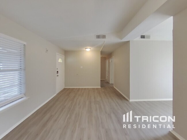 Foto del edificio - 622 Brooks Ave