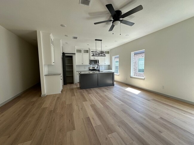 Foto del edificio - 2113 20th St