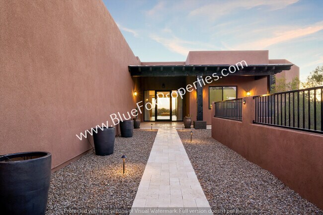 Foto del edificio - 13037 N Red Quail Pl