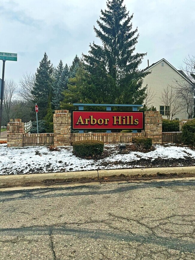 Foto del edificio - Three Bedroom Home Available for Rent in A...