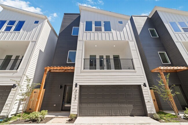 Foto del edificio - 810 Elkhart St