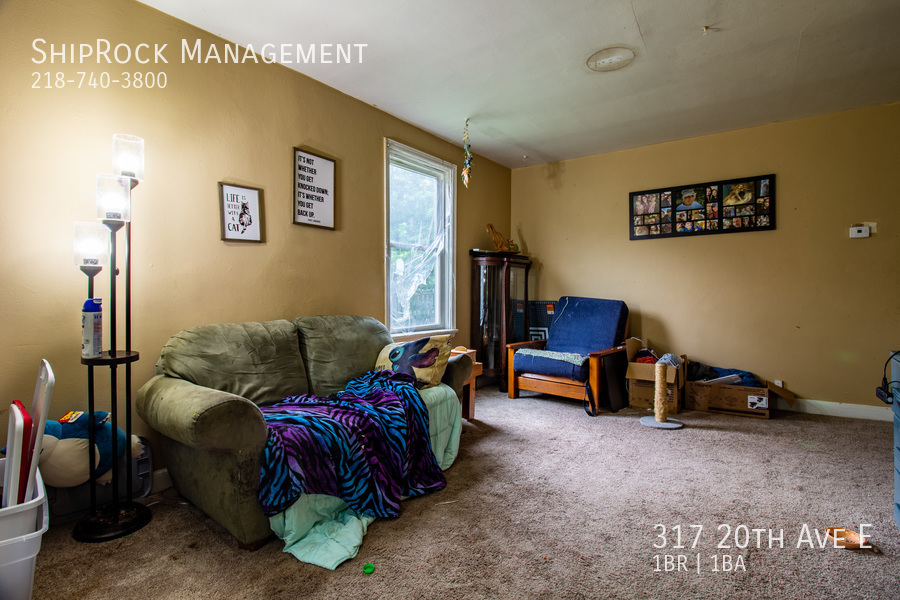 Foto principal - 317 20th Ave E