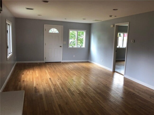 Building Photo - 18 San Miguel Dr