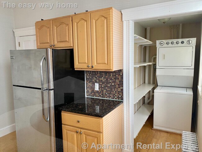 Building Photo - 12 Silvey Pl