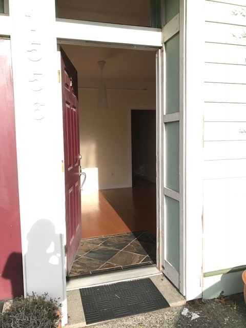 View through entry - 1556 Northwest Ballard Way