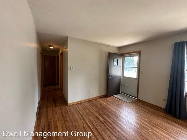 Foto del edificio - 4 br, 2 bath House - 2101 Elton Hills Driv...