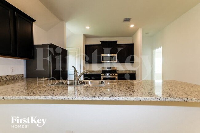 Foto del edificio - 18467 Cobalt Cove Ln