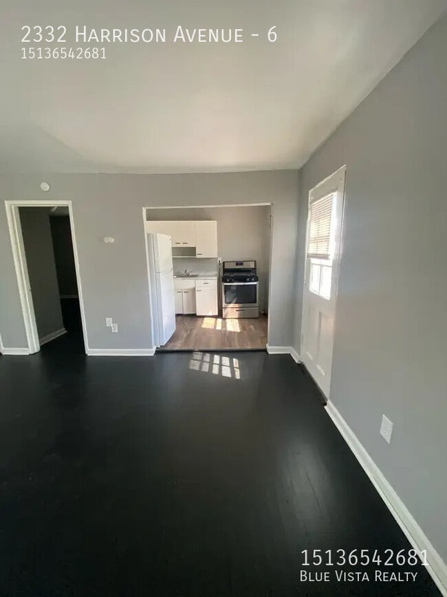 Foto del edificio - 2332 Harrison Ave