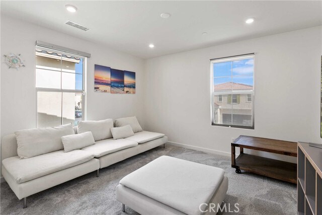 Foto del edificio - 460 W Buttercup Ln