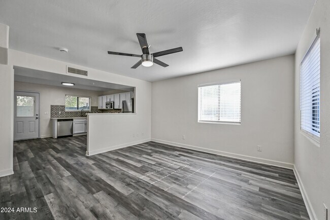 Foto del edificio - 5010 N 22nd Ave