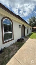 Building Photo - 201 Fleetwood Ct