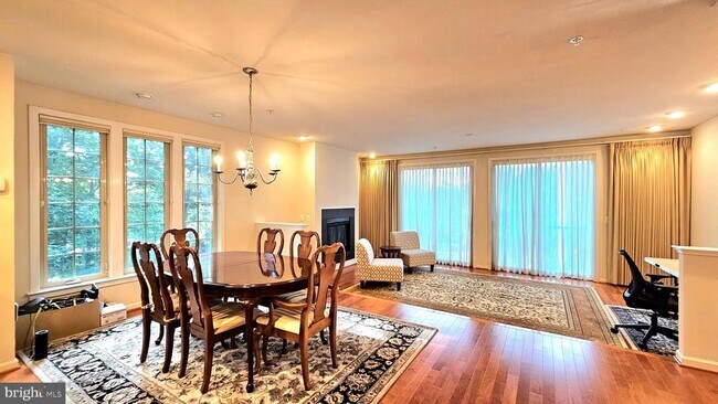 Foto del edificio - 3141 Blue Barn Way