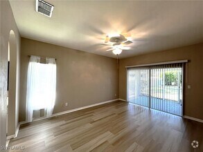 Building Photo - 1175 Moon Lake Dr