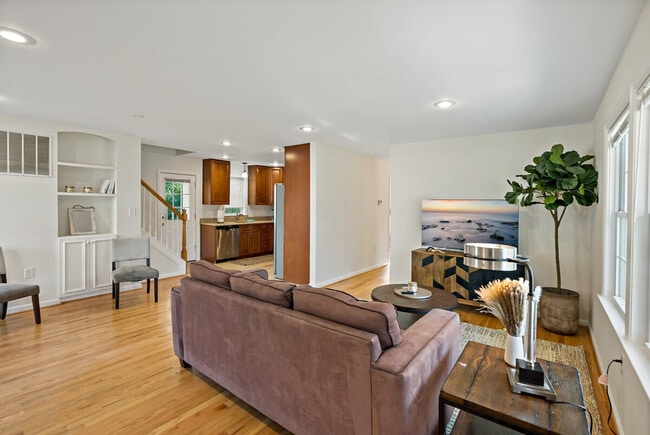 Foto del edificio - 6505 Columbia Pike