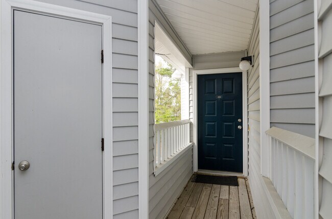 Foto del edificio - 4140 Breezewood Dr